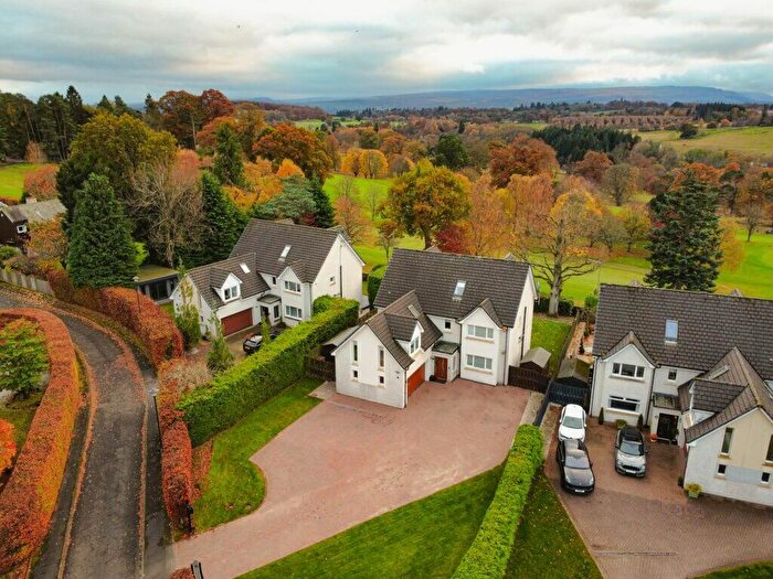 6 Bedroom Detached House For Sale In Ochlochy Park, Dunblane, Stirlingshire, FK15