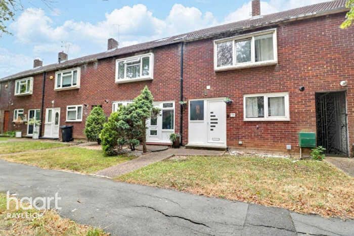 2 Bedroom Terraced House To Rent In Gobions, Basildon, SS16