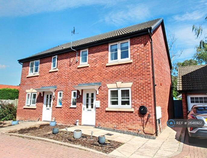 3 Bedroom Semi-Detached House To Rent In Silk Mill Road, Norwich, NR6