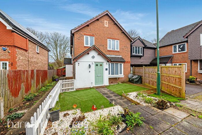1 Bedroom Detached House For Sale In Sevenoaks Close, Sutton, SM2