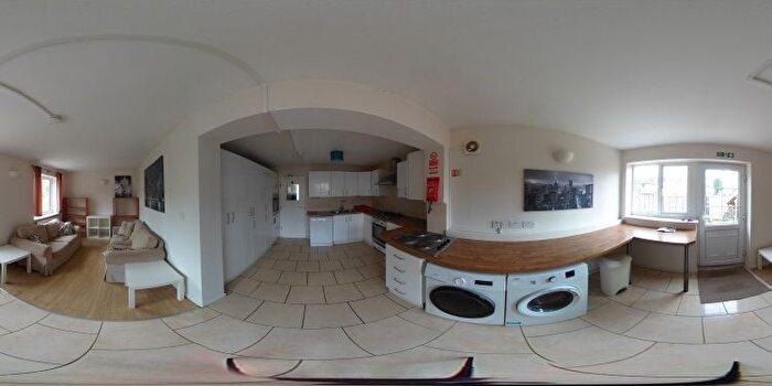 8 Bedroom Flat To Rent In Trafford Road, Headington, Oxford, OX3