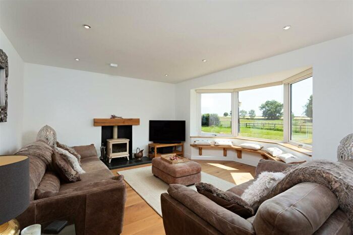 4 Bedroom Detached House For Sale In Balk Lane, Arnold, HU11