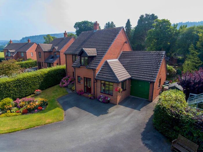Houses for sale in Powys