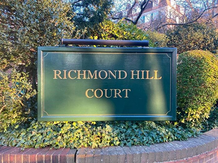 3 Bedroom Flat To Rent In Richmond Hill Court, Richmond, TW10