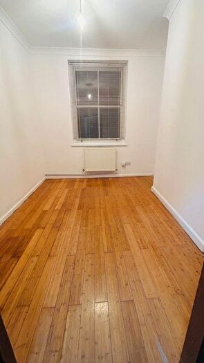 4 Bedroom Flat To Rent In Robertson Street, Hastings, East Sussex, TN34