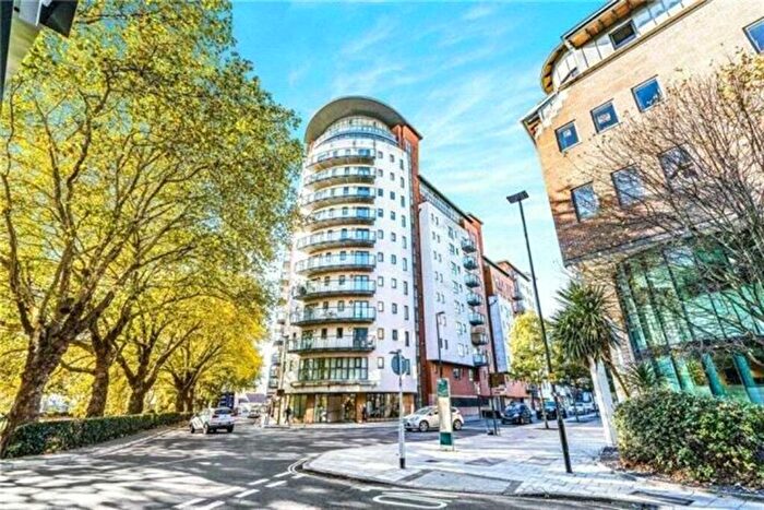 1 Bedroom Flat To Rent In Oceana Boulevard, SO14