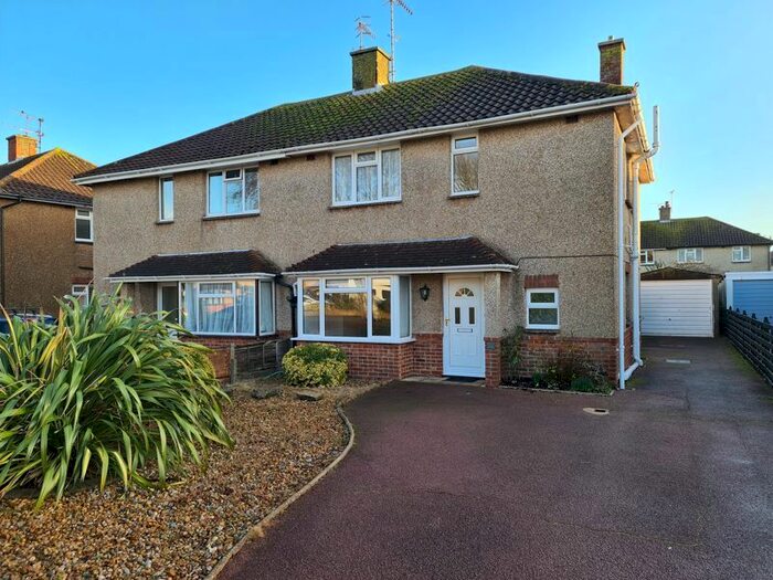 3 Bedroom Semi-Detached House To Rent In Nutley Crescent, Goring-By-Sea, Worthing, BN12