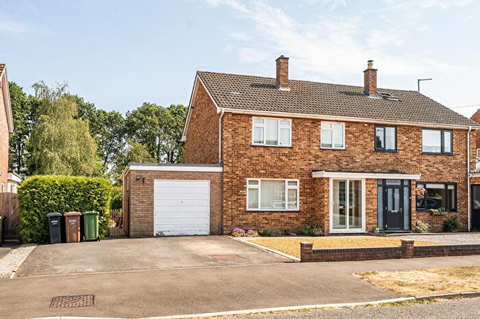 3 Bedroom Semi-Detached House For Sale In Queensmead, Bredon, GL20