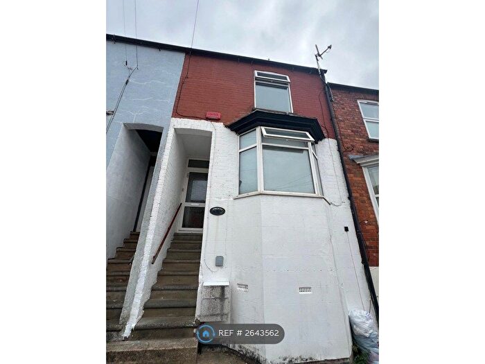 4 Bedroom Terraced House To Rent In Newington Road, Northampton, NN2
