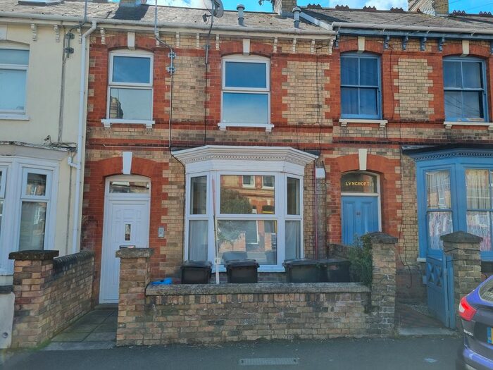 1 Bedroom Studio To Rent In Greenway Avenue, Taunton, TA2