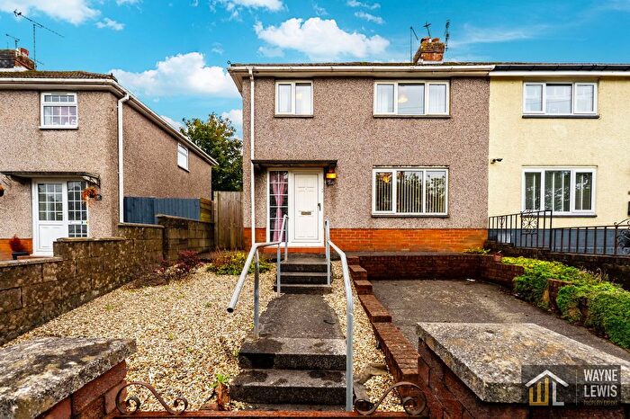 3 Bedroom Semi-detached House For Sale In Sunnybank Road, Blackwood, NP12