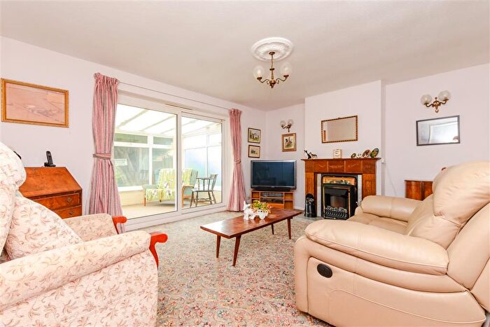 3 Bedroom Semi-Detached Bungalow For Sale In Penshurst Close, West Kingsdown, Sevenoaks, Kent, TN15