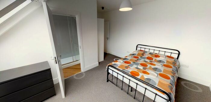 1 Bedroom House To Rent In Beverley Road, HU5