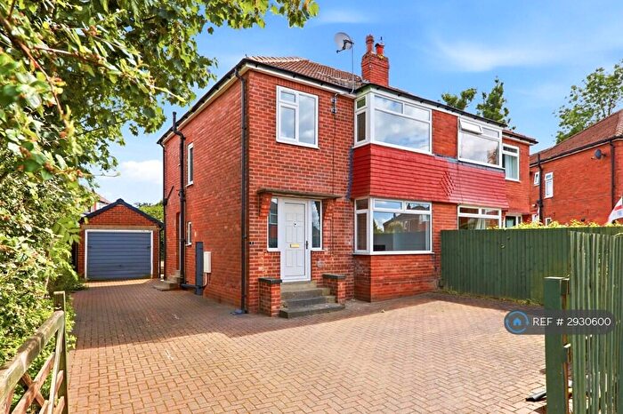 3 Bedroom Semi Detached House To Rent In Baronsway, Leeds, LS15