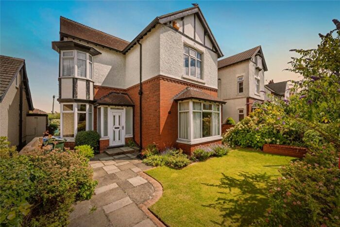 5 Bedroom Detached House For Sale In Axholme Road, Doncaster, South Yorkshire, DN2