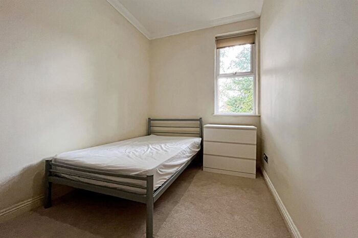2 Bedroom Flat To Rent In Bournemouth, BH1