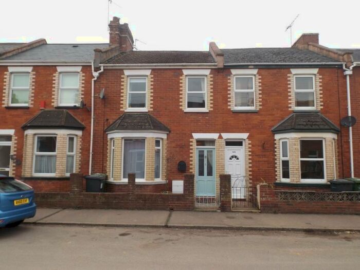 3 Bedroom House To Rent In Barton Road, St Thomas, EX2