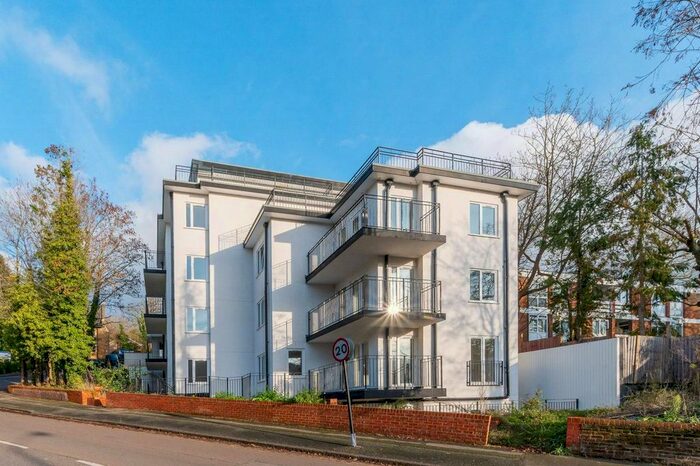 2 Bedroom Flat To Rent In St James Road, Croydon, Purley, CR8