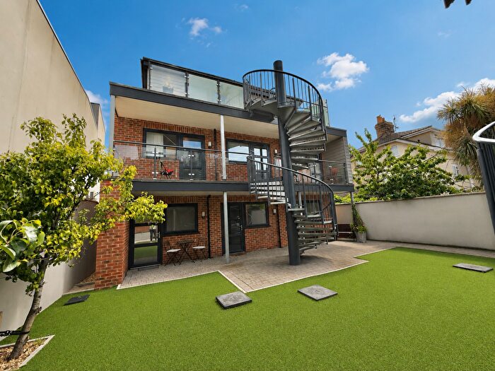 Studio To Rent In Cotes, Southcote Road, Bournemouth, Bournemouth Christchurch Poole, BH1