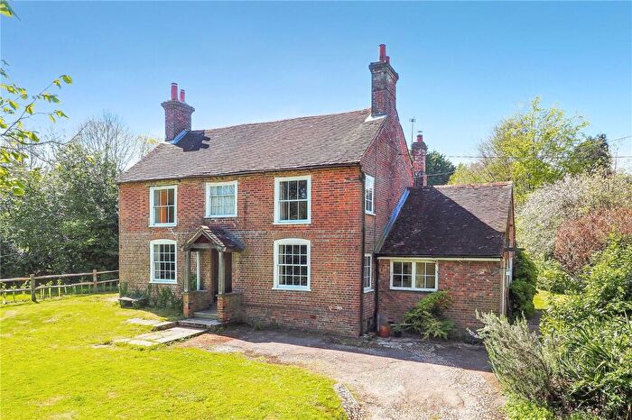 4 Bedroom Detached House For Sale In Waterworks Road, Petersfield, Hampshire, GU32