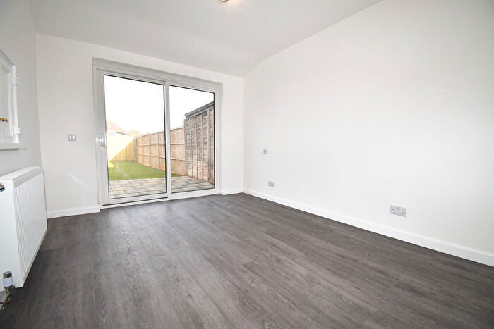 3 Bedroom Semi Detached House To Rent In Heathcote Road, Royal Leamington Spa, CV31