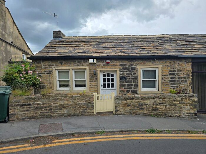 2 Bedroom Terraced House For Sale In Westfield Lane, Idle, Bradford, BD10