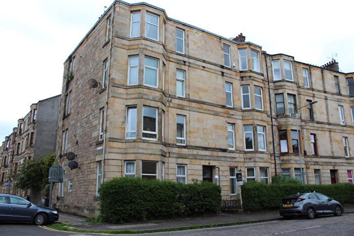 2 Bedroom Flat To Rent In Crossflat Crescent, Paisley, PA1