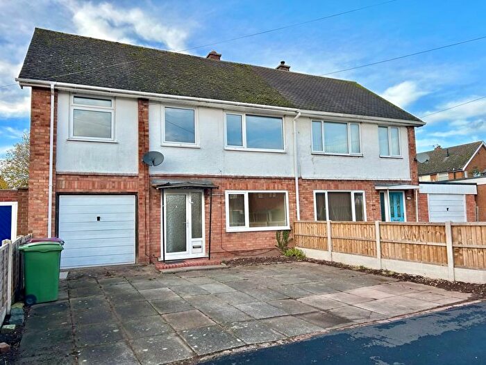 5 Bedroom Semi Detached House For Sale In Barnmeadow Road, Newport, TF10