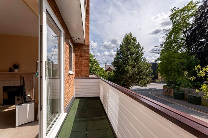 4 Bedroom Terraced House For Sale In Horwood Close, Headington, OX3