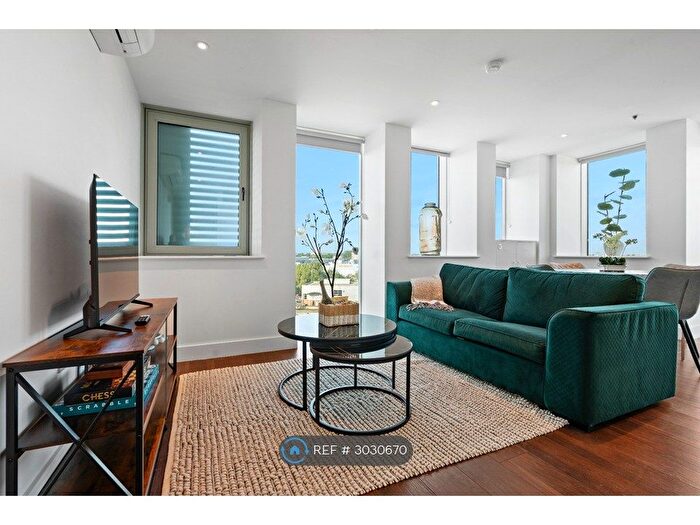 2 Bedroom Flat To Rent In Christchurch Road, London, SW19