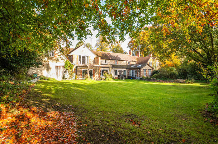 4 Bedroom Semi-Detached House For Sale In Abingdon Road, Tubney, Abingdon, OX13