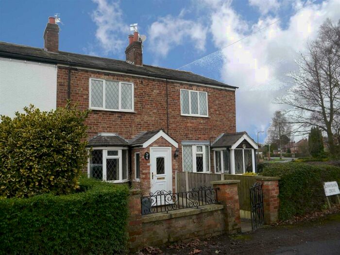 2 Bedroom House To Rent In Sunnybank Drive, Wilmslow, Cheshire, SK9