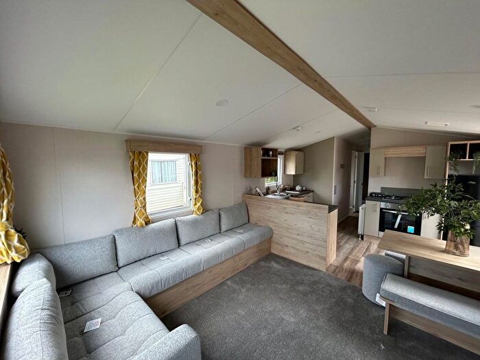 2 Bedroom Park Home For Sale In Gisburn, BB7