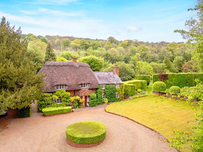 4 Bedroom Farm House For Sale In Missenden Road, Butlers Cross, Buckinghamshire, HP17