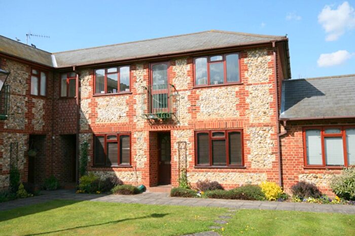 1 Bedroom Flat To Rent In Portland House Mews, Ashley Road, Epsom, KT18