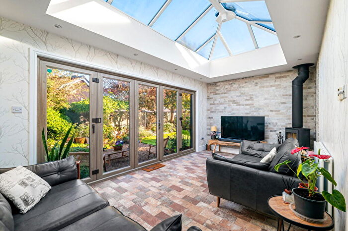 3 Bedroom Detached Bungalow For Sale In Cedar Close, Sudbrooke, Lincoln, LN2