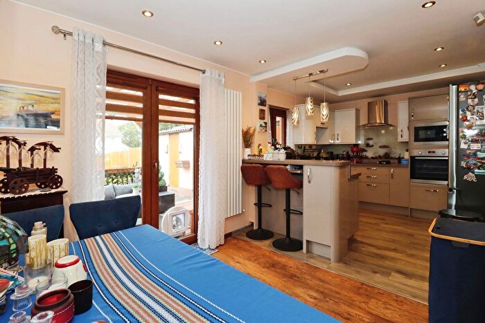 2 Bedroom End Of Terrace House For Sale In Chakeshill Drive, Bristol, Avon, BS10