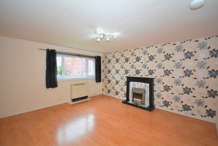 2 Bedroom Flat To Rent In Mackintosh Road, Inverness, IV2