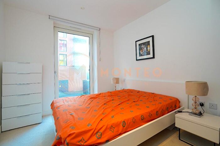 2 Bedroom Flat For Sale In Tizzard Grove, London, SE3