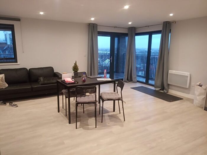 3 Bedroom Flat To Rent In London Road, Wembley, HA9