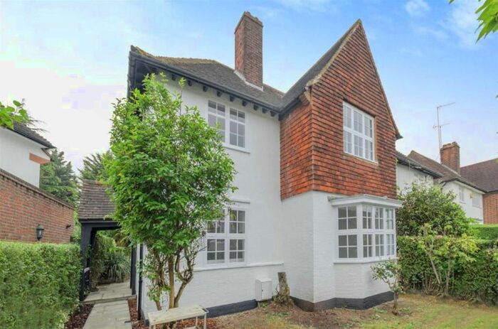 3 Bedroom Terraced House To Rent In Brookland Rise, Hampstead Garden Suburb, NW11