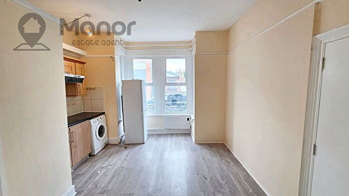 1 Bedroom Studio To Rent In Burges Road, East Ham, E6