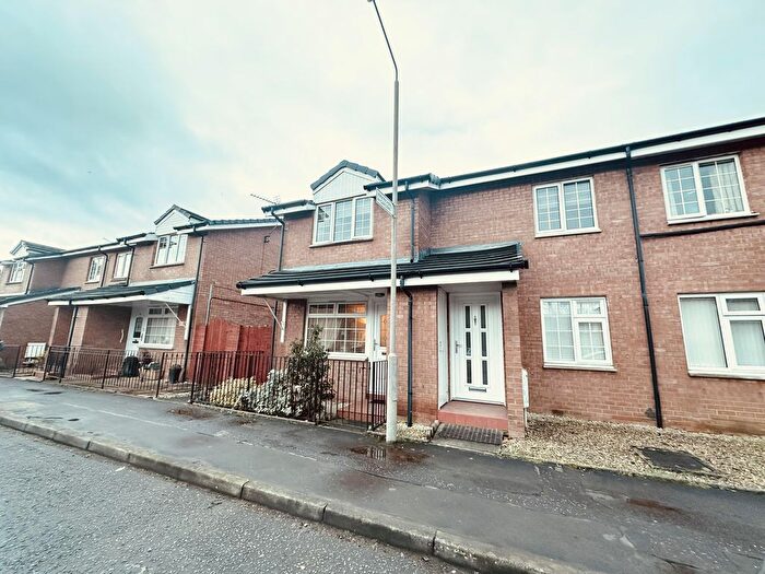 2 Bedroom Flat To Rent In Kirkmichael Avenue, Glasgow, G11