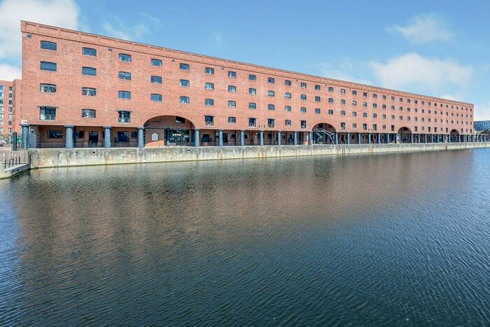 2 Bedroom Apartment To Rent In East Quay Wapping Quay, Liverpool, L3