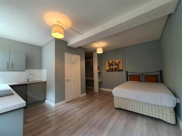 Studio To Rent In Bathwell Road, Totterdown, Bristol, BS4