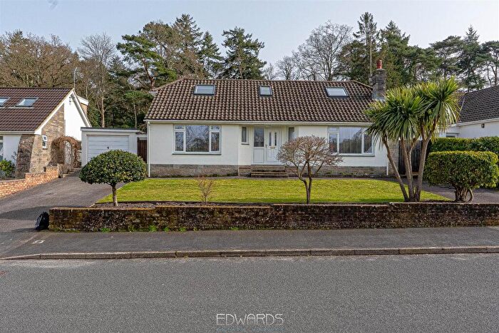 4 Bedroom Chalet For Sale In Martins Drive, Ferndown, BH22