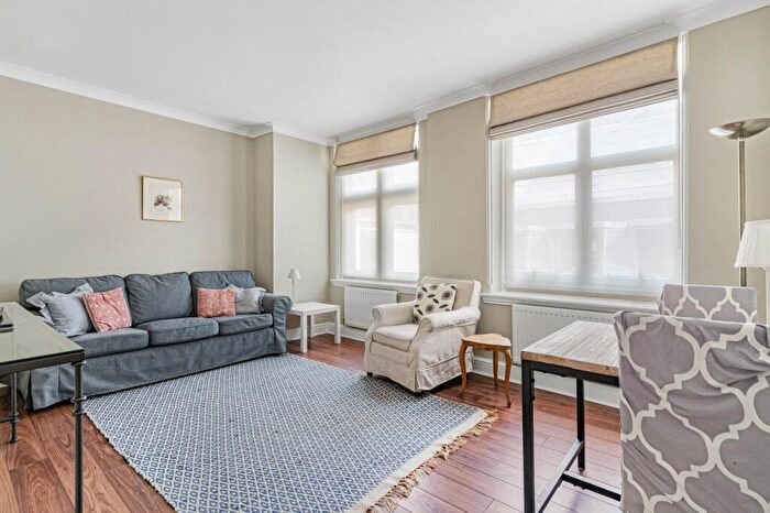 1 Bedroom Apartment To Rent In Creechurch Lane, London, EC3A