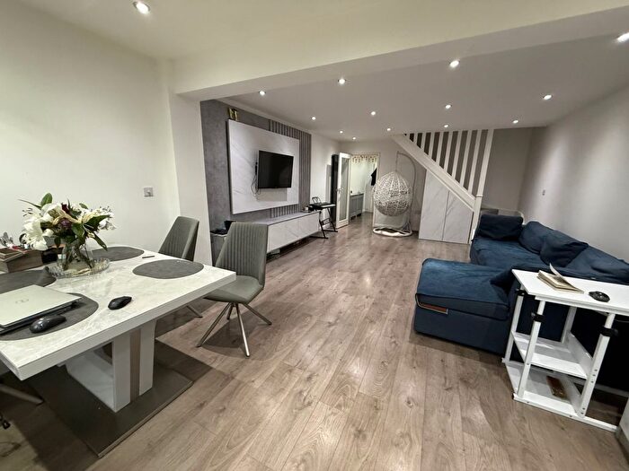 2 Bedroom Terraced House To Rent In Eastcote Lane, HA2