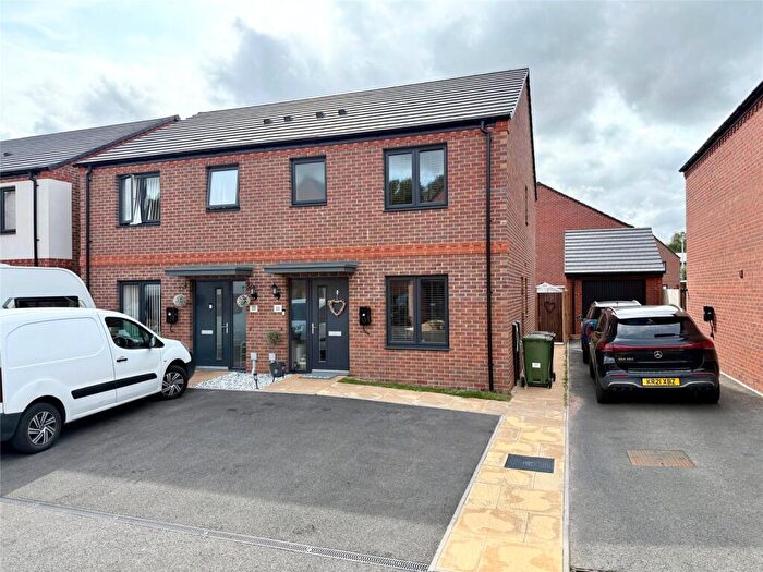 3 Bedroom Semi-Detached House For Sale In The Links, Stourport-on-Severn, Worcestershire, DY13