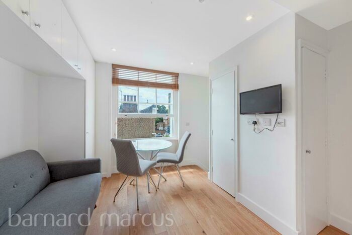 Apartment To Rent In Coleherne Road, London, SW10
